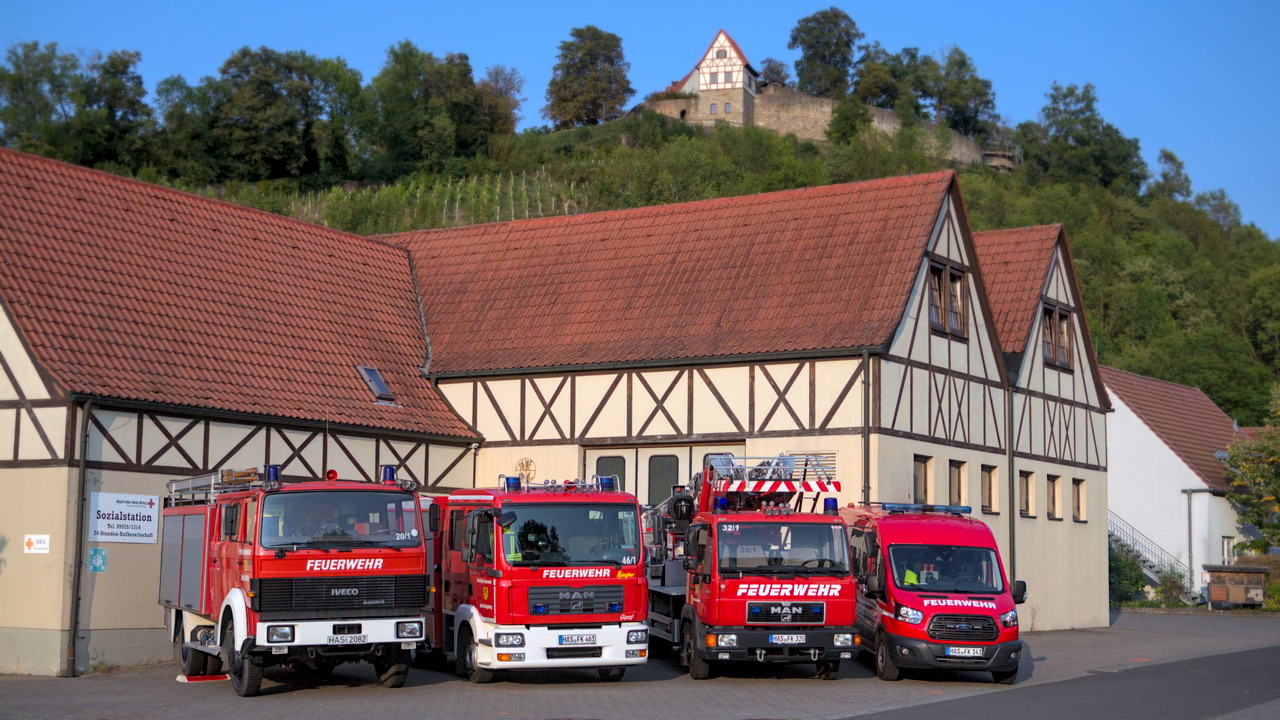 Fahrzeuge der FF Königsberg Fahrzeuge der FF Königsberg