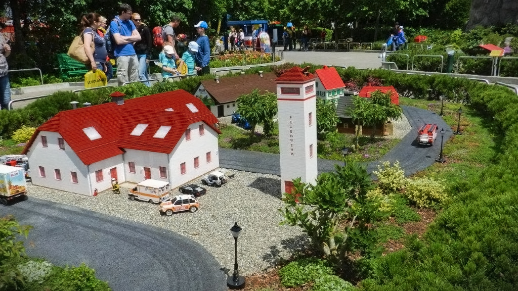 Feuerwehrwache aus Lego, Überblick Feuerwehrwache aus Lego, Überblick