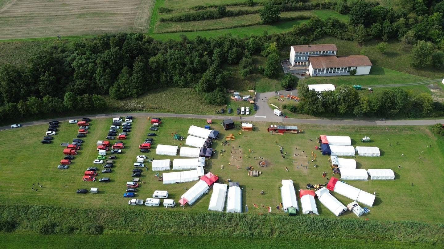 Drohnenfoto vom Zeltplatz